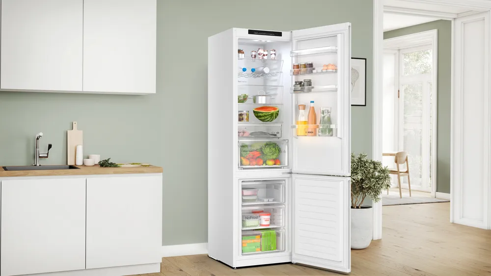 BOSCH Series 4 KGN392WDFG 70/30 Fridge Freezer - White - Image 2