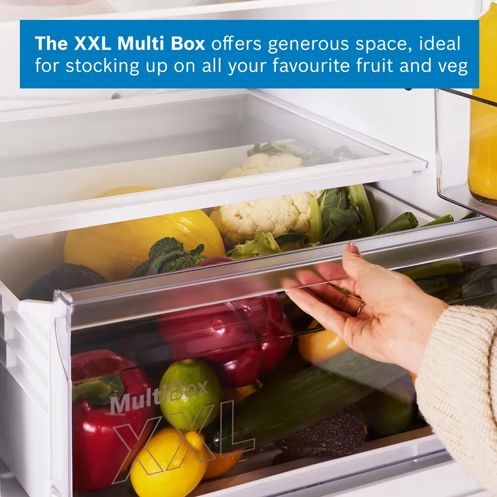 BOSCH Series 2 KIV87NSE0G Integrated 70/30 Fridge Freezer - Sliding Hinge - Image 9